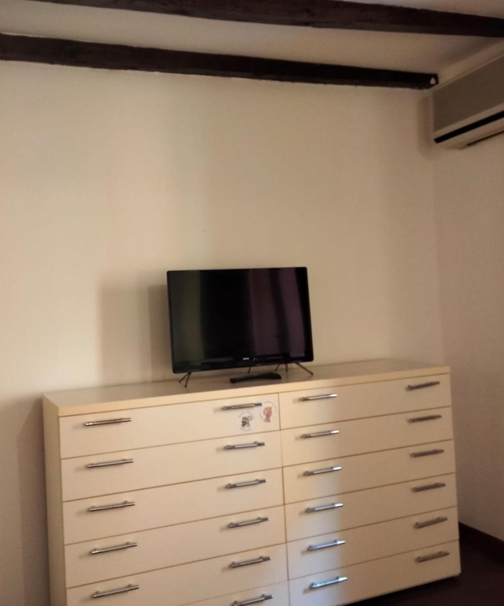 Historic E Comfort Suite - Locazione Semplice Bologna Eksteriør bilde
